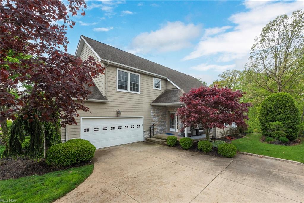 622 Cahoon Ledges, Bay Village