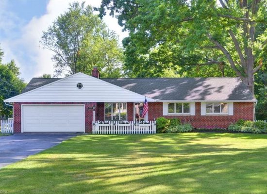 30525 Lake Rd, Bay Village, OH 44140