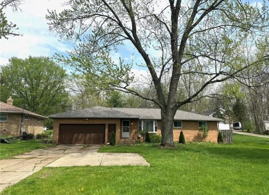 10161 Webster Rd, Strongsville